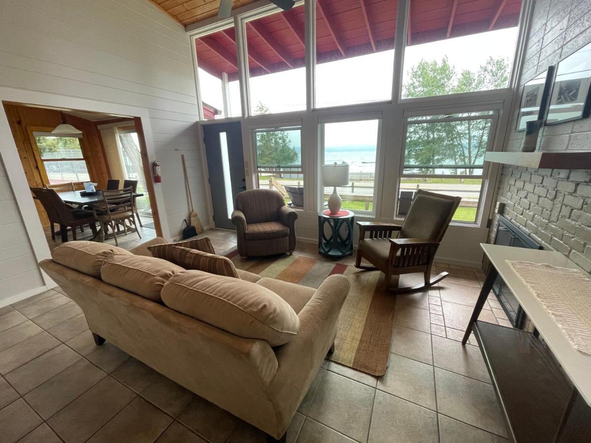 Chimney Corners Resort Франкфорт Экстерьер фото