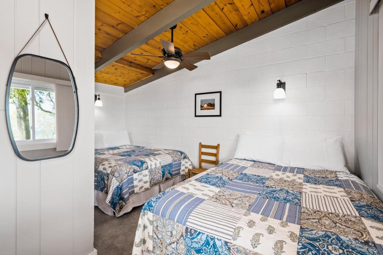 Chimney Corners Resort Франкфорт Экстерьер фото